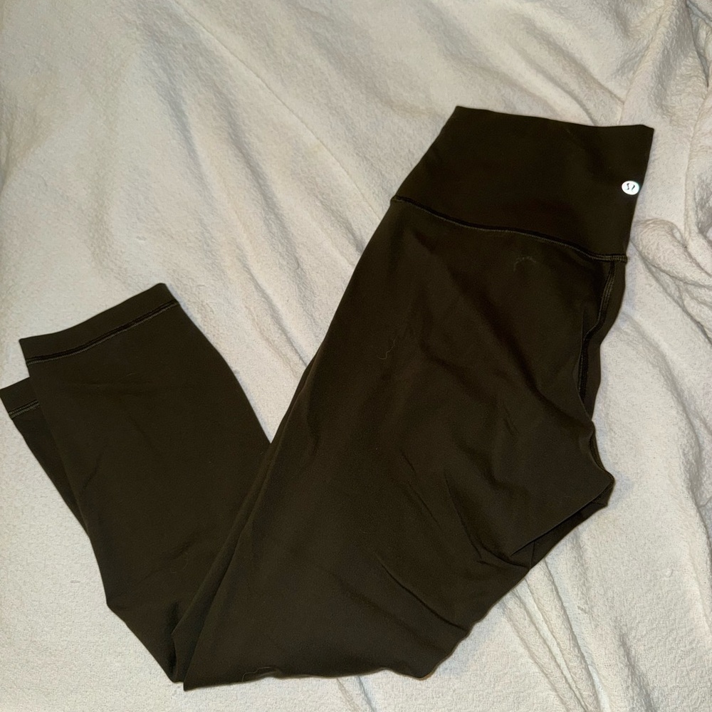 Lululemon Wunder Train 23” inseam